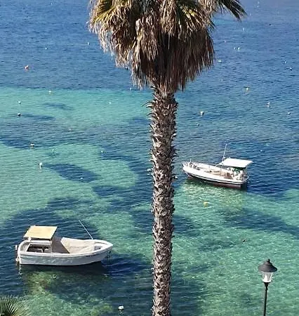 Carsons Court - Seafront - Fl 1 St. Paul's Bay